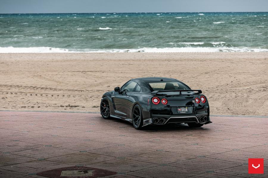  Nissan GT-R on Vossen Wheels (HF-5) 2020 года  (фото 8 из 48)